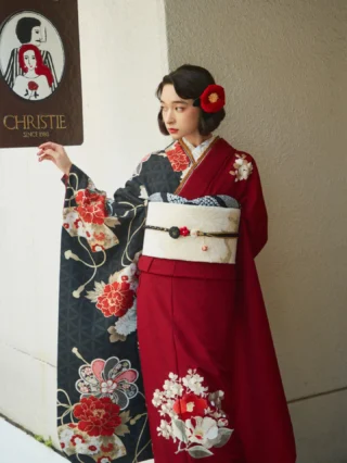 20歳のつどい ビックパレットに突入🎶 - 振袖レンタル店 | 紬のたけ